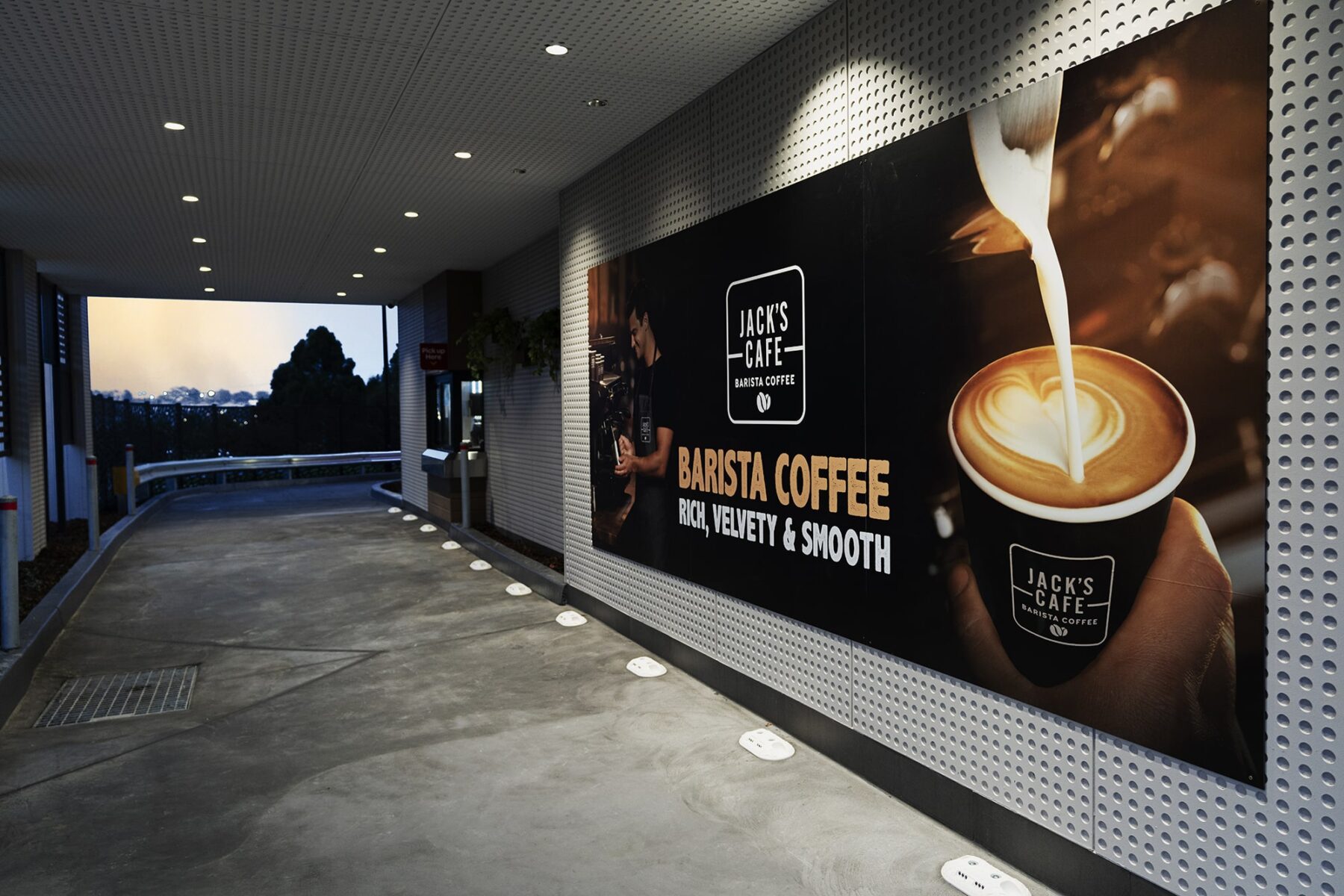 Hurst_Concepts_Projects_Hungry_Jacks_Gregory_Hills_HJ_GH_08884-min