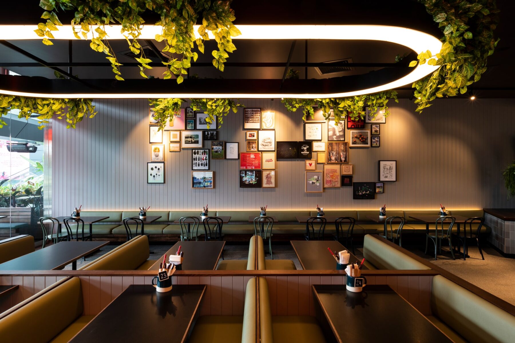 18GrilldNarellan_270422-min